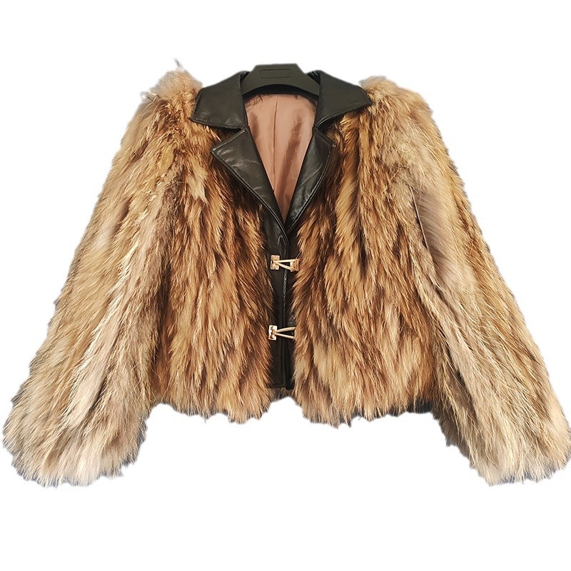 Женско палто от овча кожа с пухено кант, къс модел, есен 2024