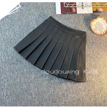 JK-stílusú pliszírozott szoknya fleece-béléssel, 70% poliészter, bélés poliészter 91–99%, 2025 tél