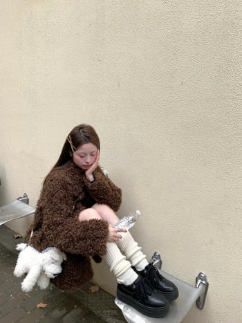 Яке от изкуствена козина за жени, корейски момичешки стил, квадратна яка, дълги ръкави, средна дължина 65-80 см