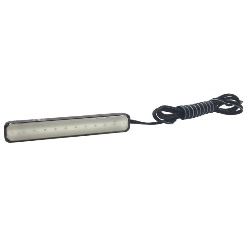 COB LED stražnje svjetlo za automobile i motocikle — 12V, 3W, 5500K, vijek trajanja 15000h.