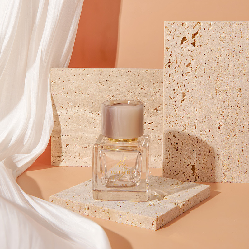 Prop na fotografovanie still life z prírodného kameňa pre šperky a kozmetiku - IP nie je autorizované