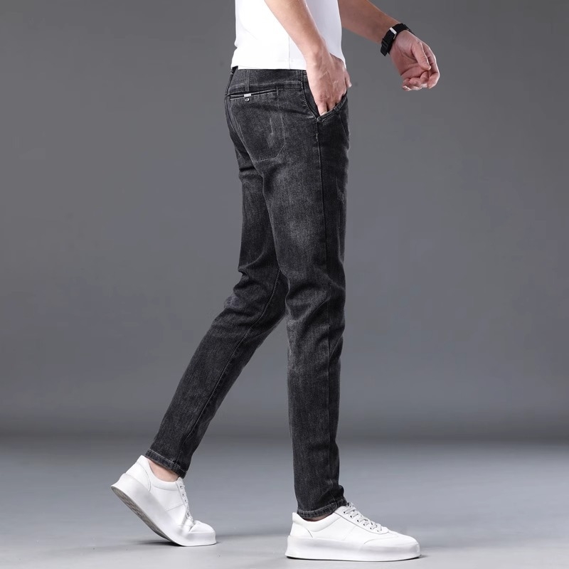 Muške traperice od pamuka s elastinom, srednji struk, straight kroj, kopčanje na gumbe, 3D krojenje