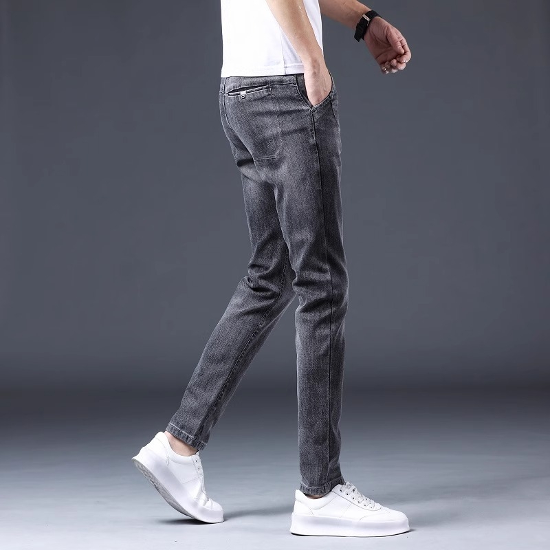 Muške traperice od pamuka s elastinom, srednji struk, straight kroj, kopčanje na gumbe, 3D krojenje