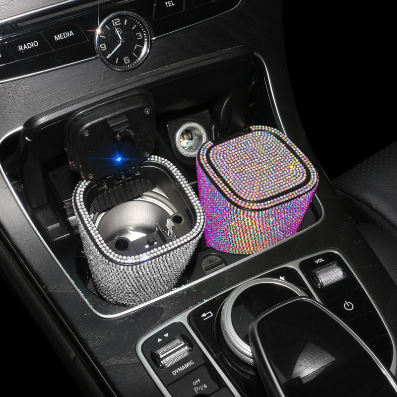 Automobilski pepelnjak s dijamantima i LED svjetlom, višefunkcionalni dodatak, model B000088, Xinsheng