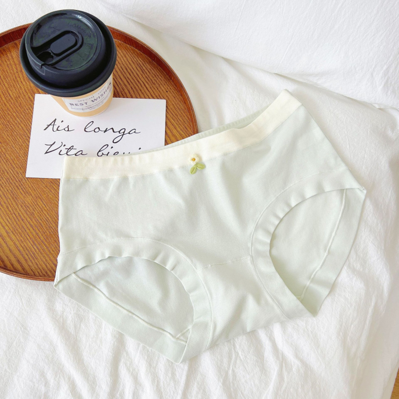 Női pamut antibakteriális, lélegző alsónemű, középmagas derekú, egyszínű, ágyéktáji bélés 50-70% pamut