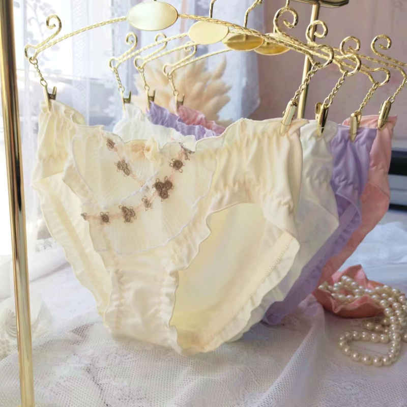 Ženske gaćice od Milk Silk, srednji pojas, pamučna podstava u području prepona, tkanina sa Spandexom