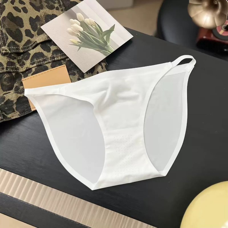 Djevojačke gaćice od Ice Silk, niska struka, prozračne, brzo se suše, pamuk podstava, nylon 70–80%