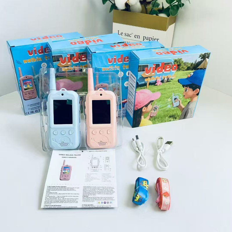 Dječji video Walkie-Talkie, 4. generacija, dvodijelni set (domet do 1,5 km; Li-ion baterija 650 mAh; 4G; zaslon)