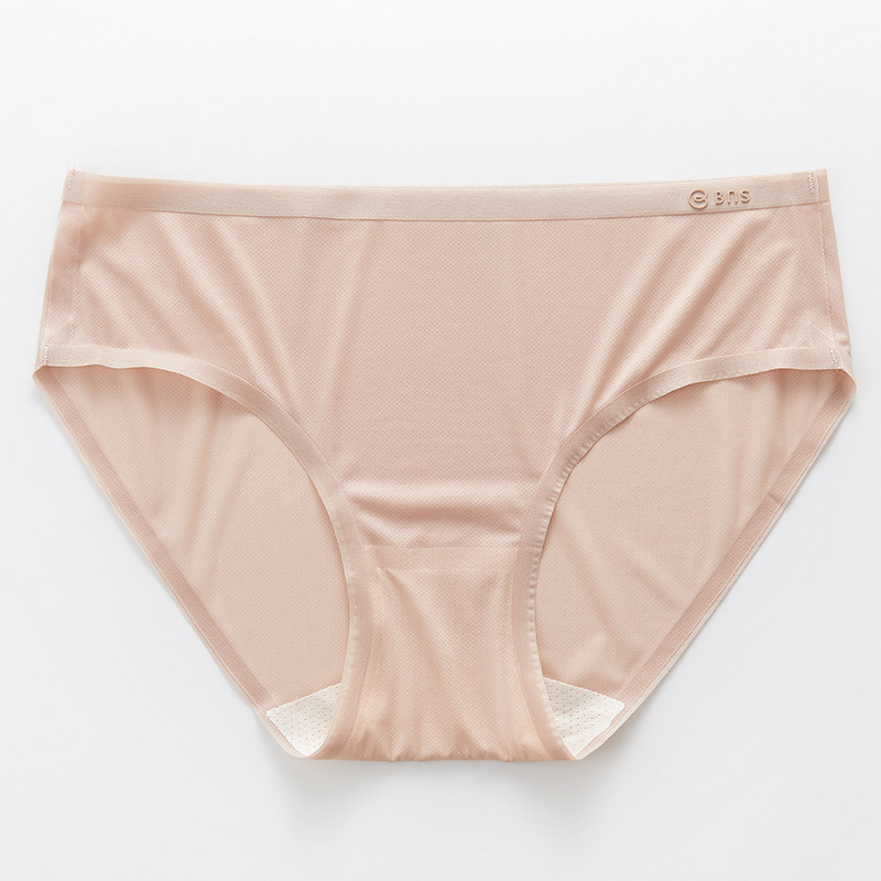 Ženske bezšivne gaćice od najlona — ultratanke, prozračne, srednje visine struka, podstava od regenerirane celulozne vlaknine 90-95%