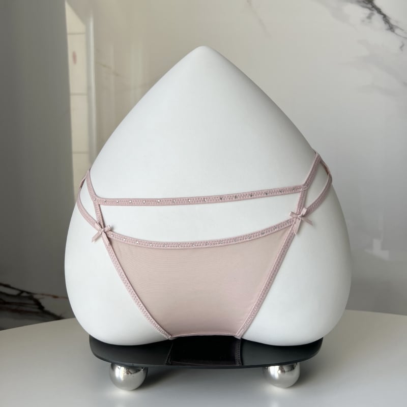 Ženske čipkaste gaćice – najlonska čipka, pamuk podstava, niski struk, prozračne, oblikuju tijelo