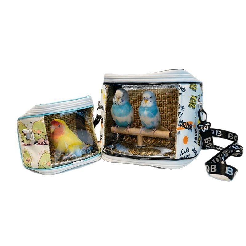 Cușcă portabilă pentru papagal cu curea – respirabilă, transparentă, tavă vizibilă și detașabilă; Material: plastic, poliester; Brand: Dong wow; Potrivit pentru păsări de companie