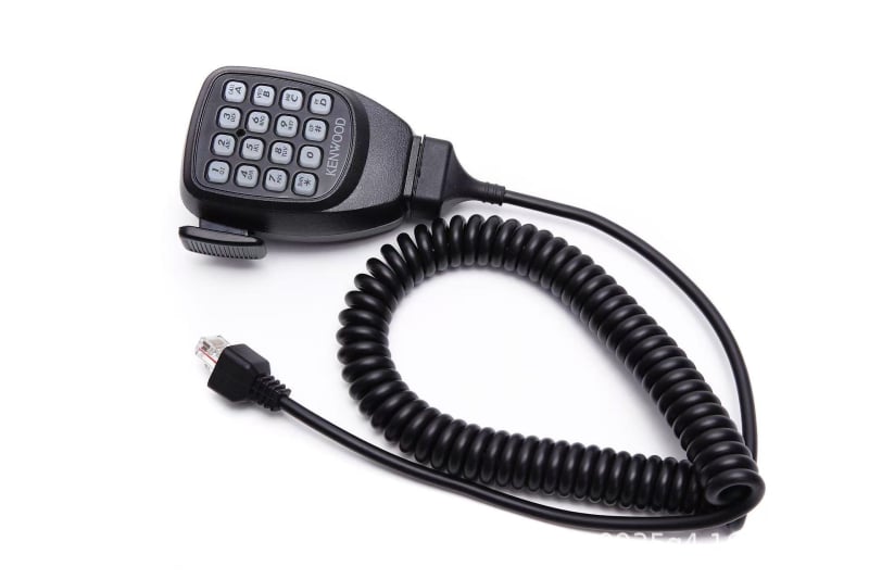 Kenwood automobilni mikrofon – kompatibilan s TM281/TM481/TM271/TM471/866G ručnim mikrofonom; domet 1.5–3 km; bez baterije; otporan na prašinu