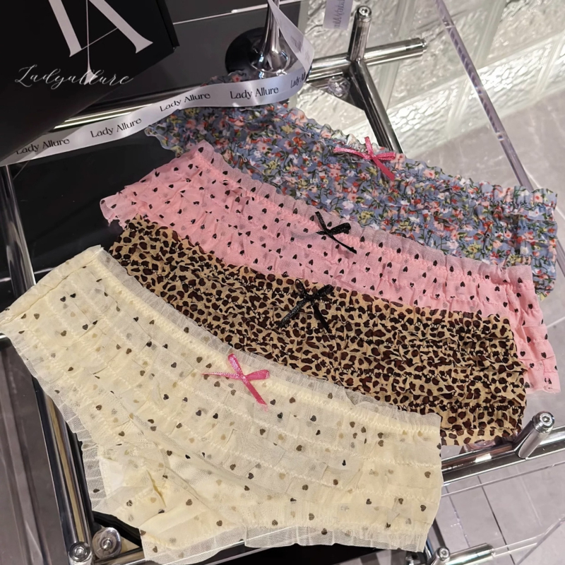 Ženske mrežaste gaćice, prozračne i antibakterijske, leopard uzorak s cvjetnim motivom, glavni materijal najlon, podstava od pamuka, niski struk, pleteni kroj
