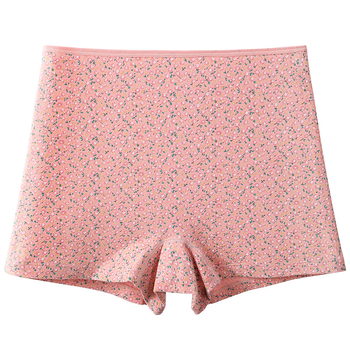 Lenjerie intimă pentru femei, talie medie, material principal 90–95% bumbac, căptușeală în zona inghinală 100% bumbac, potrivită pentru toate anotimpurile