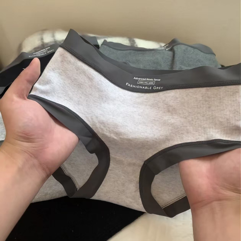 Chiloți pentru femei din bumbac pur, stil casual japonez retro — talie medie, respirabil, 90–95% bumbac, căptușeală din bumbac în zona inghinală