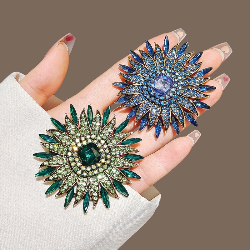 Broš suncokret s dijamantima, cink legura, oblik cvijeta, dijamantna obrada, za žene