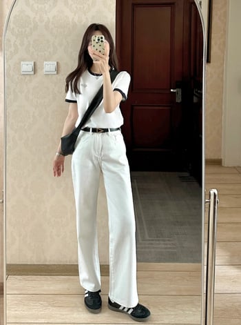 Дънки с прав силует и висока талия; 70–80% памук; висока еластичност; пролет 2026