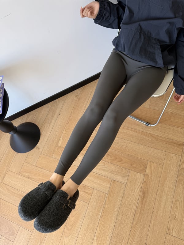 Pantaloni de yoga pentru femei, talie înaltă, căptuți cu fleece, croială tridimensională, slim-fit, nylon 74% / spandex 26%