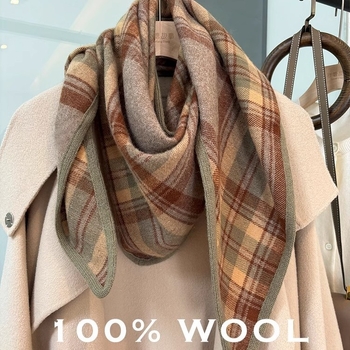 Vuneni trokutasti šal za zimu — warp knitting; održava toplinu; glavna tkanina: vuna; sadržaj vlakana: >96%; obrada: tkanje