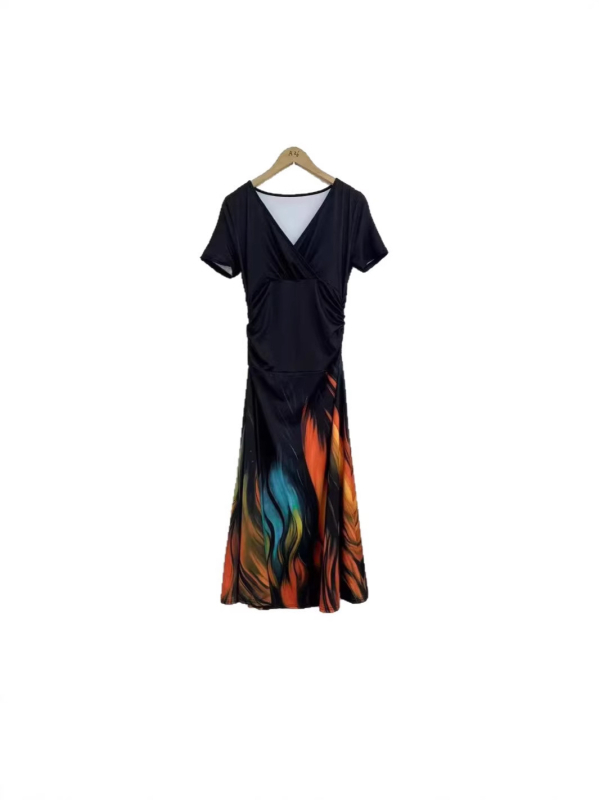 Elegantna haljina, Milk Silk, V izrez, kap rukav, srednja duljina
