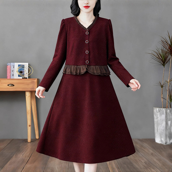 Haljina Kapok forest; šifon; glavni materijal: poliester 90–95%; stil: elegantan; duljina: 99 cm