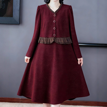 Haljina Kapok forest; šifon; glavni materijal: poliester 90–95%; stil: elegantan; duljina: 99 cm