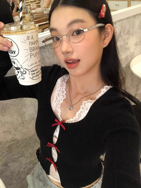 Poliestersko usko prilagođeno bez rukava gornji dio s čipkom i polo ovratnikom, jednoubojni uzorak (glavni sadržaj tkanine 30-50%)