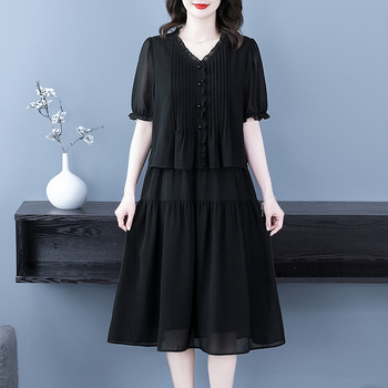 Haljina od šifona s 90-95% poliestera, duljina 99 cm, elegantan stil, presovan završetak