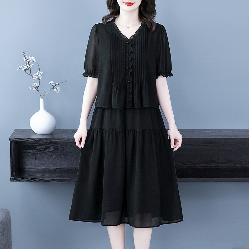 Haljina od šifona s 90-95% poliestera, duljina 99 cm, elegantan stil, presovan završetak