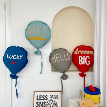 Vankúš INS štýlu — bavlnený poťah, polyesterová výplň, tlačený textil