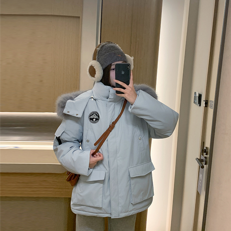 Ženski parka s vunenim punjenjem, svilen baršun tkanina, srednja duljina, polo ovratnik, zima 2025