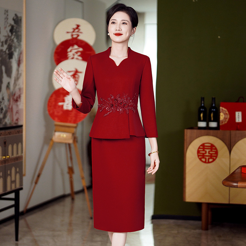 Elegantna svekrva vjenčana haljina u stilu Qipao, lažni dvodijelni kroj, izvezeni materijal od poliestera i spandexa, proljeće 2026