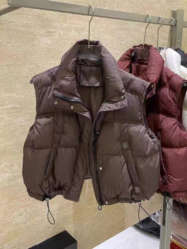 Ženski down prsluk s bijelim gusjim perjem, debeli najlonski materijal, stojeći ovratnik, zatvarač