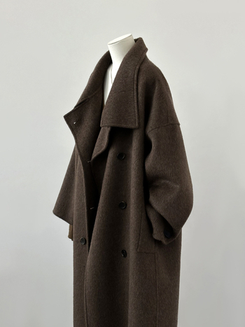 Ženski vuneni kaput, dug, s stojećim ovratnikom, dvostruko kopčanje, udoban kroj, gusta vuna, elegantan gradski stil