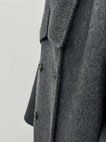Ženski vuneni kaput, dug, s stojećim ovratnikom, dvostruko kopčanje, udoban kroj, gusta vuna, elegantan gradski stil