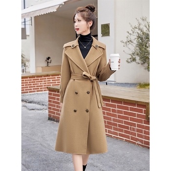 Ženski vuneni kaput, elegantan gradski stil, srednja duljina, uski kroj, dvostruko kopčanje