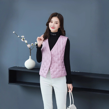 Дамски пухен жилет, тесен силует, V-образно деколте, Nylon плат, пух бял гъши 86–90%