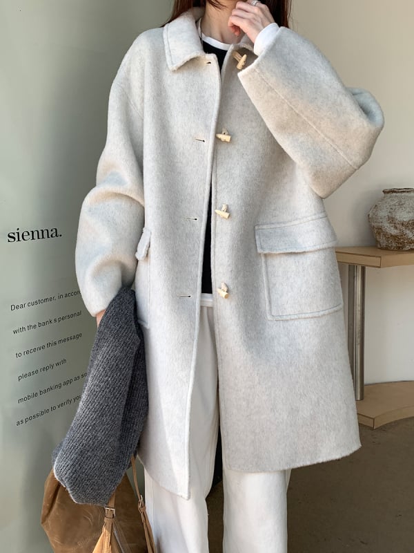 Női gyapjúkabát juhgyapjút tartalmazó, hosszú, gallérral, patentos és csatos záródás, koreai-japán stílus