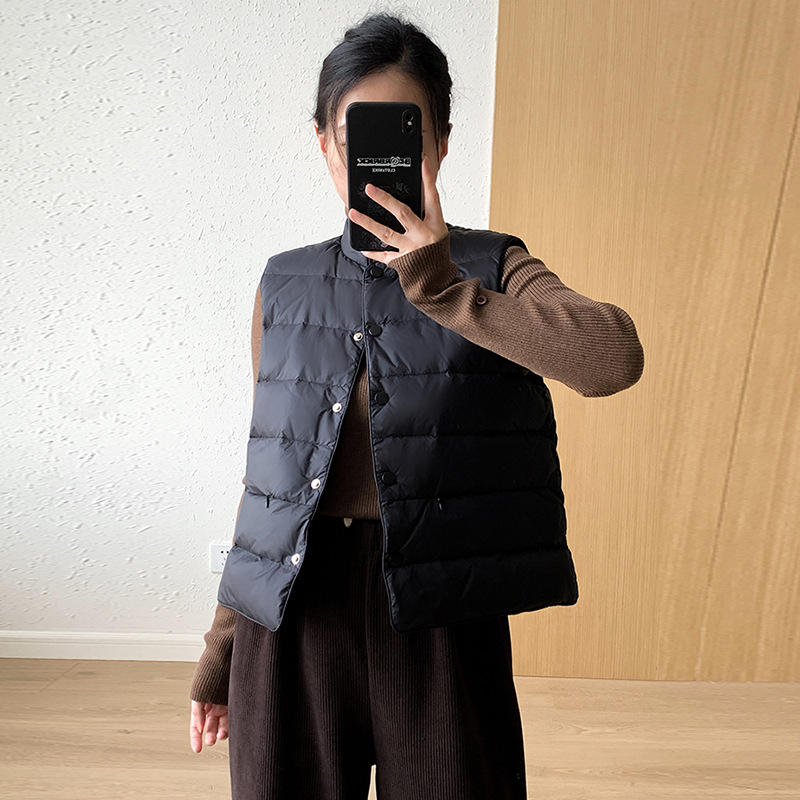 SEVEN TEARS Γυναικείο γιλέκο με πούπουλα, 86-90% λευκό χήνας πούπουλο, παχύ πολυεστέρας, σταθερή γιακά, κρυφό κούμπωμα με κουμπιά, μήκος 50-65 εκ, Χειμώνας 2025, κομψό αστικό στυλ