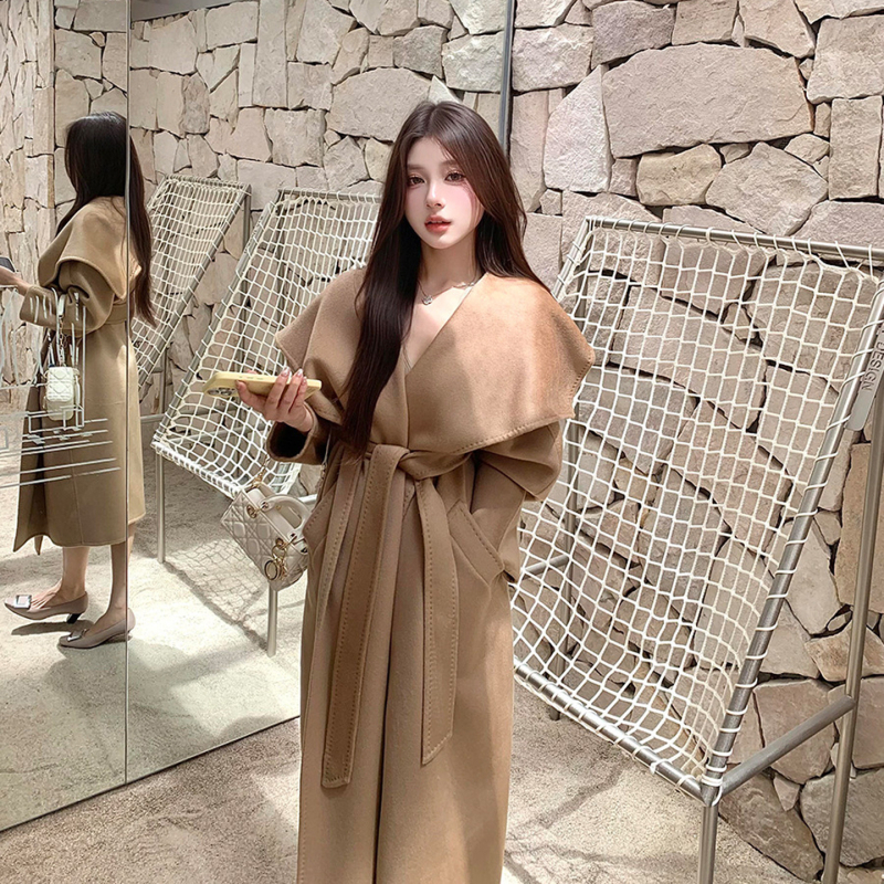 Ženski vuneni kaput od ovčje vune, udoban kroj, dugački model, rever, Zima 2025