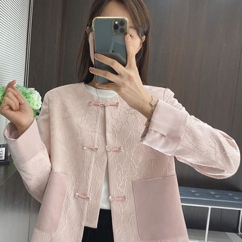 Női rövid kabát, polo gallér, chenille anyag, 90–95% Spandex, egy soros gombolás, 2025 tavasz