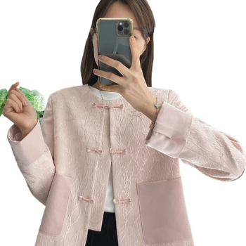 Női rövid kabát, polo gallér, chenille anyag, 90–95% Spandex, egy soros gombolás, 2025 tavasz