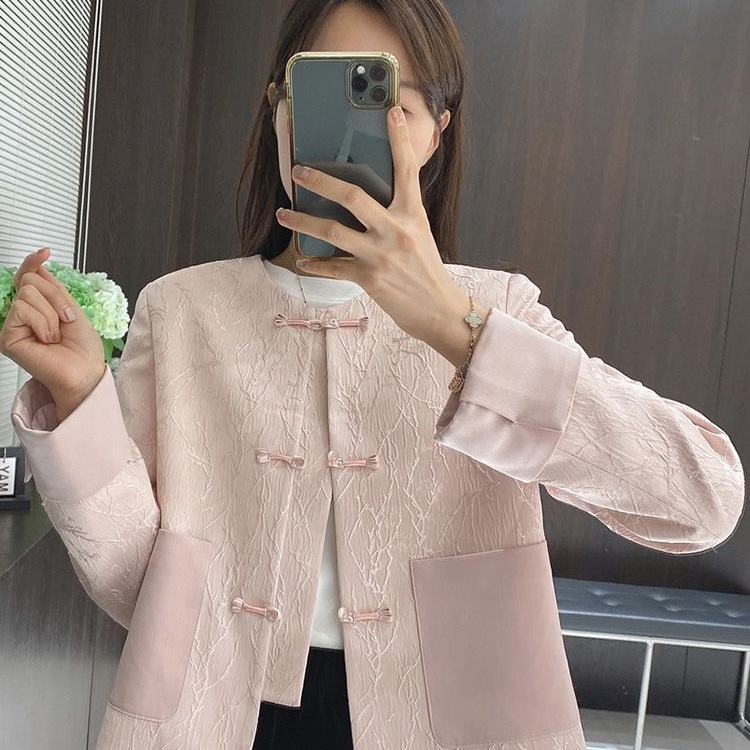 Női rövid kabát, polo gallér, chenille anyag, 90–95% Spandex, egy soros gombolás, 2025 tavasz