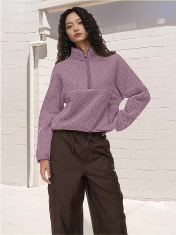 Ženski top s poluzipom, ležernog kroja, smjesa dlake zeca i Cupro/Wool (Cupro 50–70%; Wool 50–70%), jesen 2024