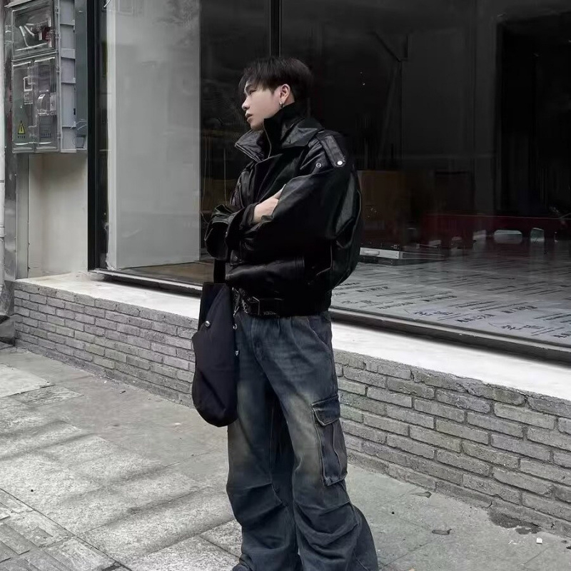 Geacă de piele pentru femei – lungime extra, guler stil rever, mâneci super lungi, croială lejeră, stil urban, lansare toamnă 2024