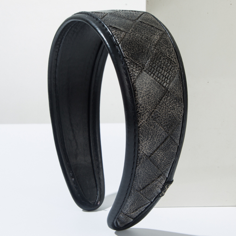 Bandă pentru păr texturată în piele, model pătrățos, lucrată manual, margine lată, accesorii de modă pentru femei, primăvara 2025