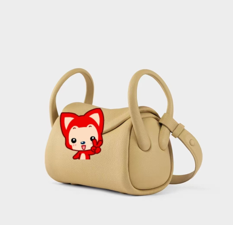 Torba od prave kože u obliku jastuka — cilindrična, magnetno zatvaranje, unutarnja pretinac za telefon, torba s poklopcem