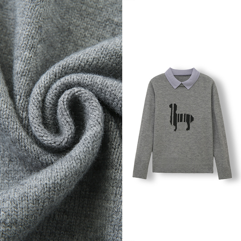 Pleteni džemper sa životinjskim uzorkom, opuštenog kroja, polo ovratnik, rukavi stil princeze