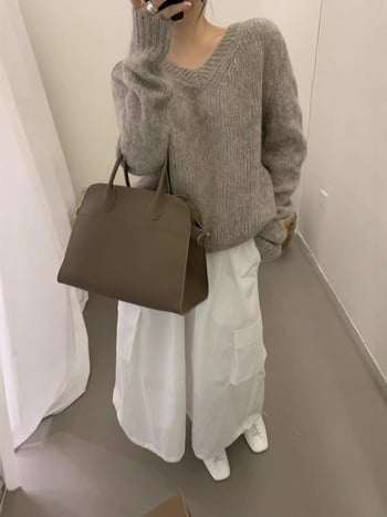 Džemper s V-izrezom i kapucom, širokog kroja, mohair smjesa pletenine, debeli pleteni