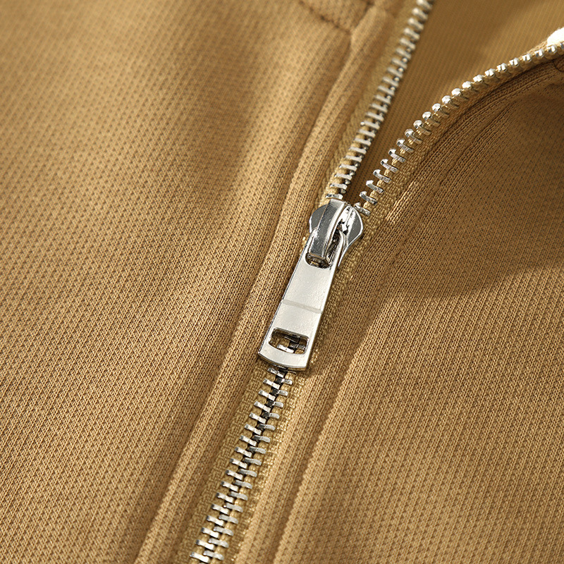 Pamukovo radno prsluk sa stojećim ovratnikom, zatvaračem, zgušnjena, ravni rub – muškarac, jesen 2024